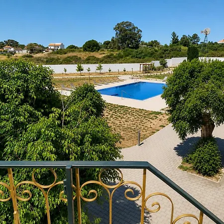 Quinta Dos Pilotos Bauernhof Caparica